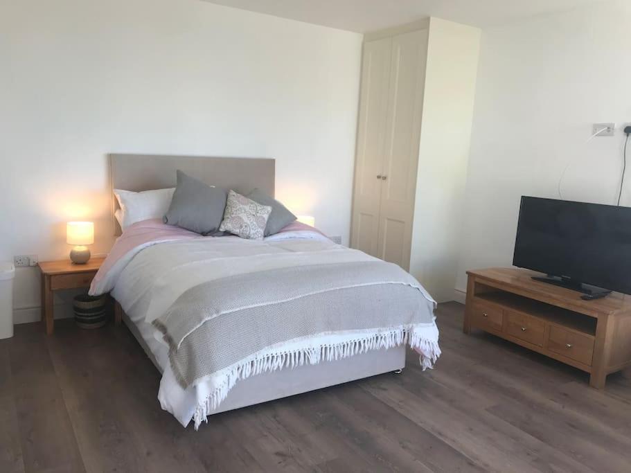 New Studio Near Lahinch, Doolin & Cliffs Of Moher Buitenkant foto