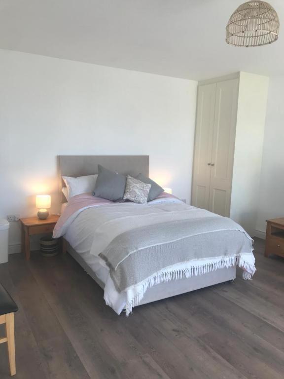New Studio Near Lahinch, Doolin & Cliffs Of Moher Buitenkant foto